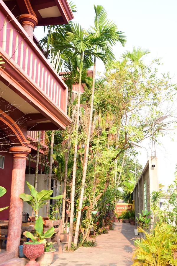 Bou Savy Guesthouse Siem Reap Bagian luar foto
